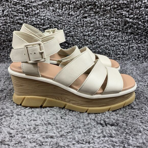 Sorel Joanie lll Women's Ankle Strap in chalk/ Gum Size 8 - Picture 4 of 7